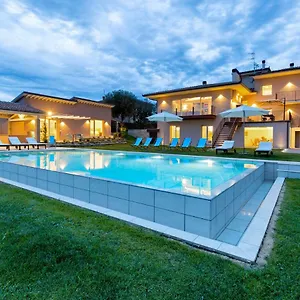  Ferienhaus Luxury Spaccasole Su Cortona - Sauna & Infinity Pool